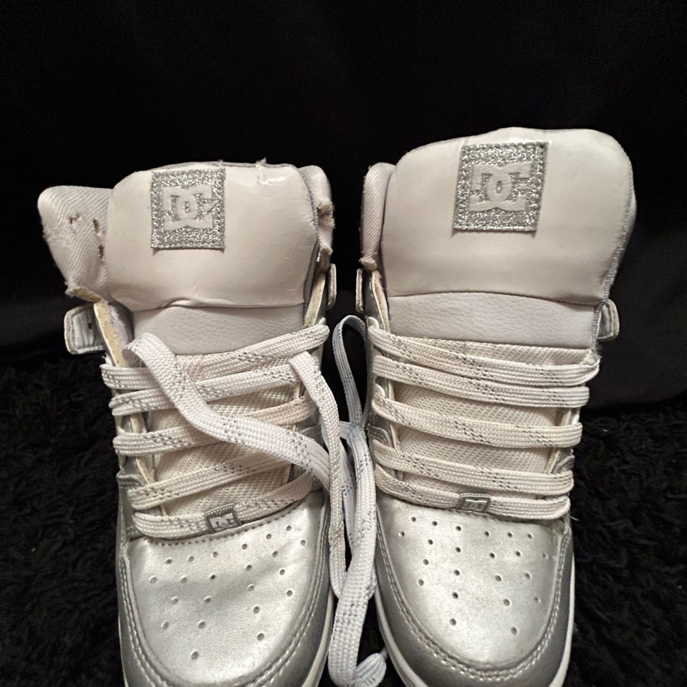 High top DCs - Picture 4 of 4